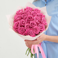 Bouquet of 19 pink roses in designer packaging