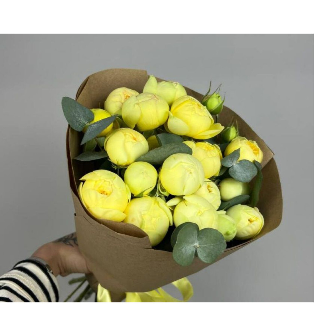 Пионовидная розочка Луна с эвкалиптом