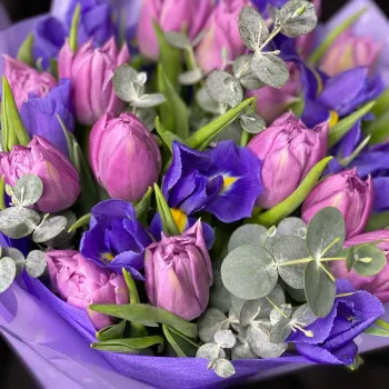 Bouquet of iris with tulips