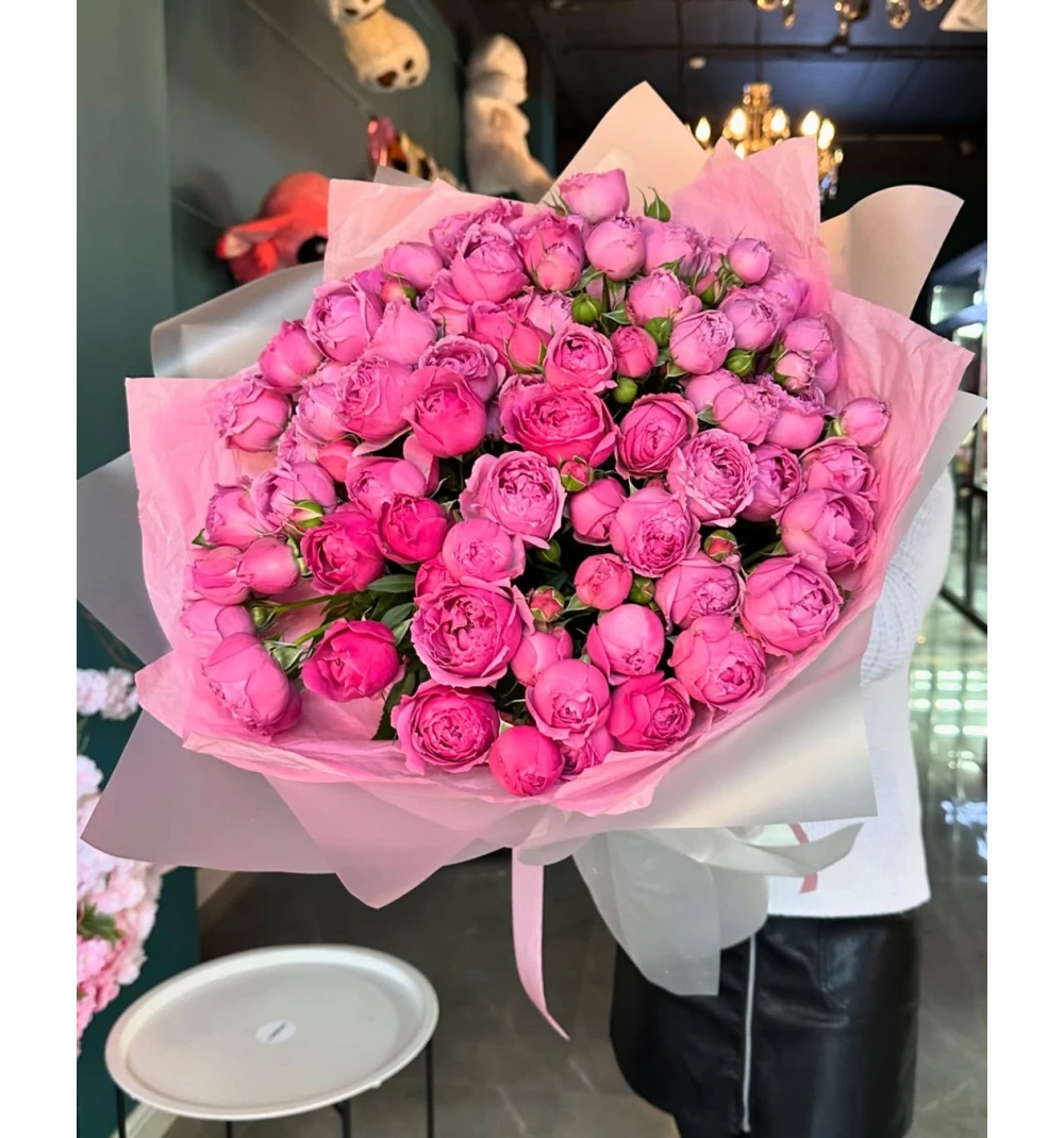 букет из кустовых роз